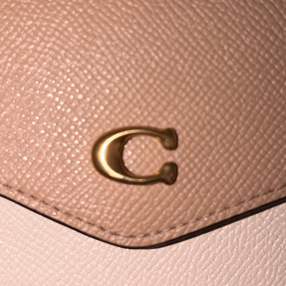 Coach Wyn Soft Wallet in Colorblock ✨ - Picture 8 of 8